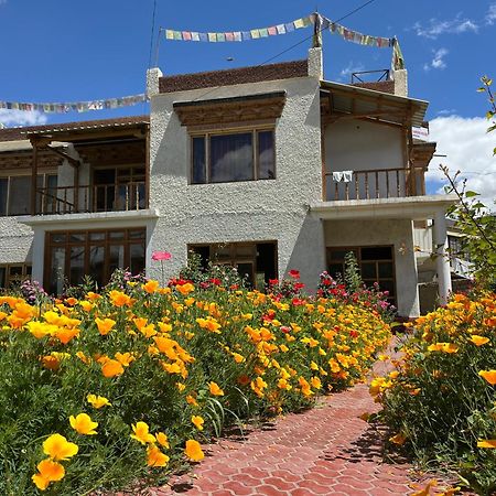 Hotel Chakzot Garden House Leh Zewnętrze zdjęcie