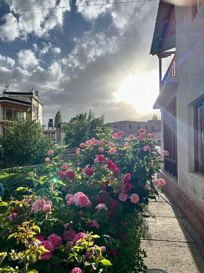 Hotel Chakzot Garden House Leh Zewnętrze zdjęcie